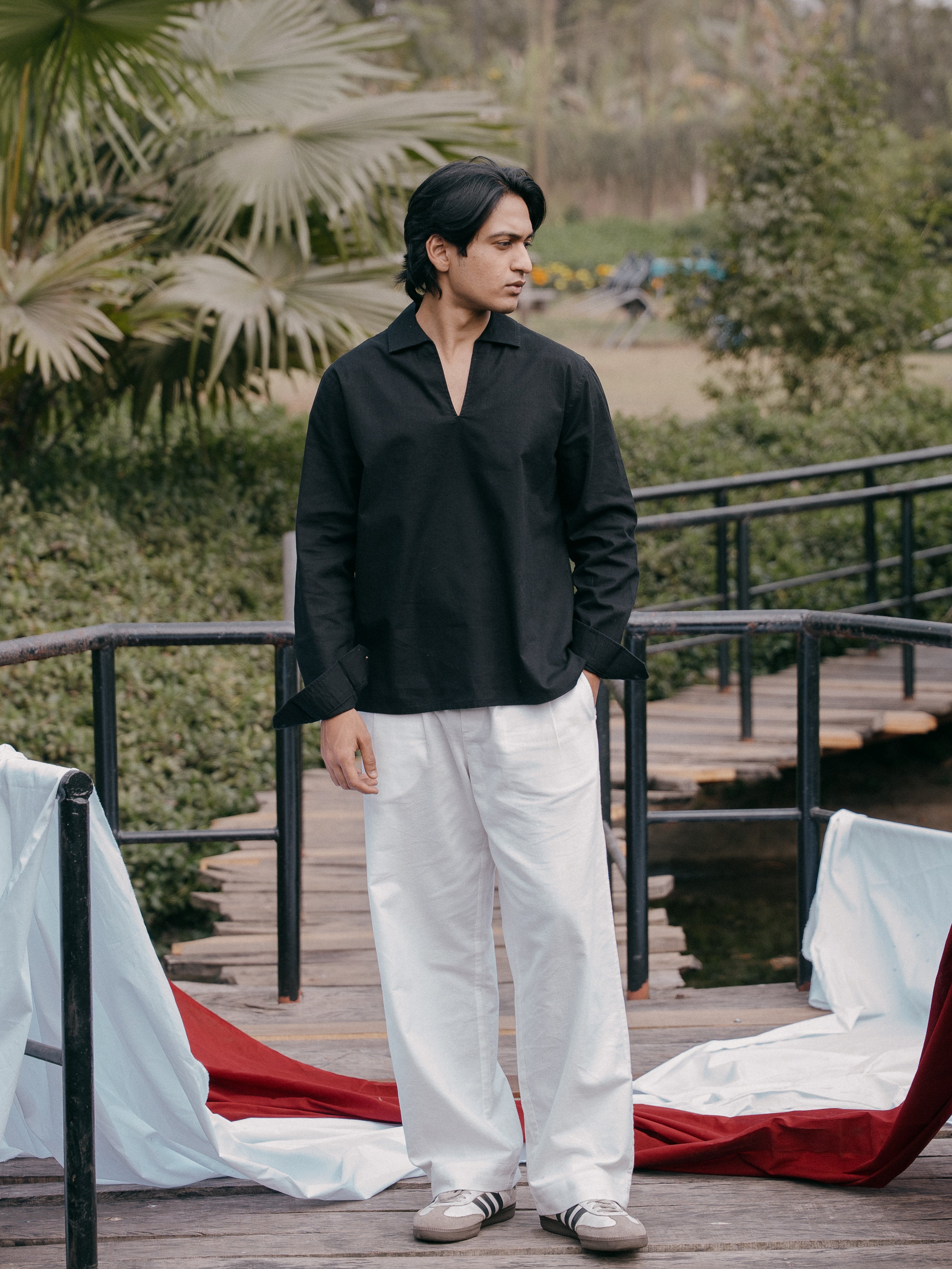 The Amalfi Shirt - Linen Effect V-Placket For Men  - Black