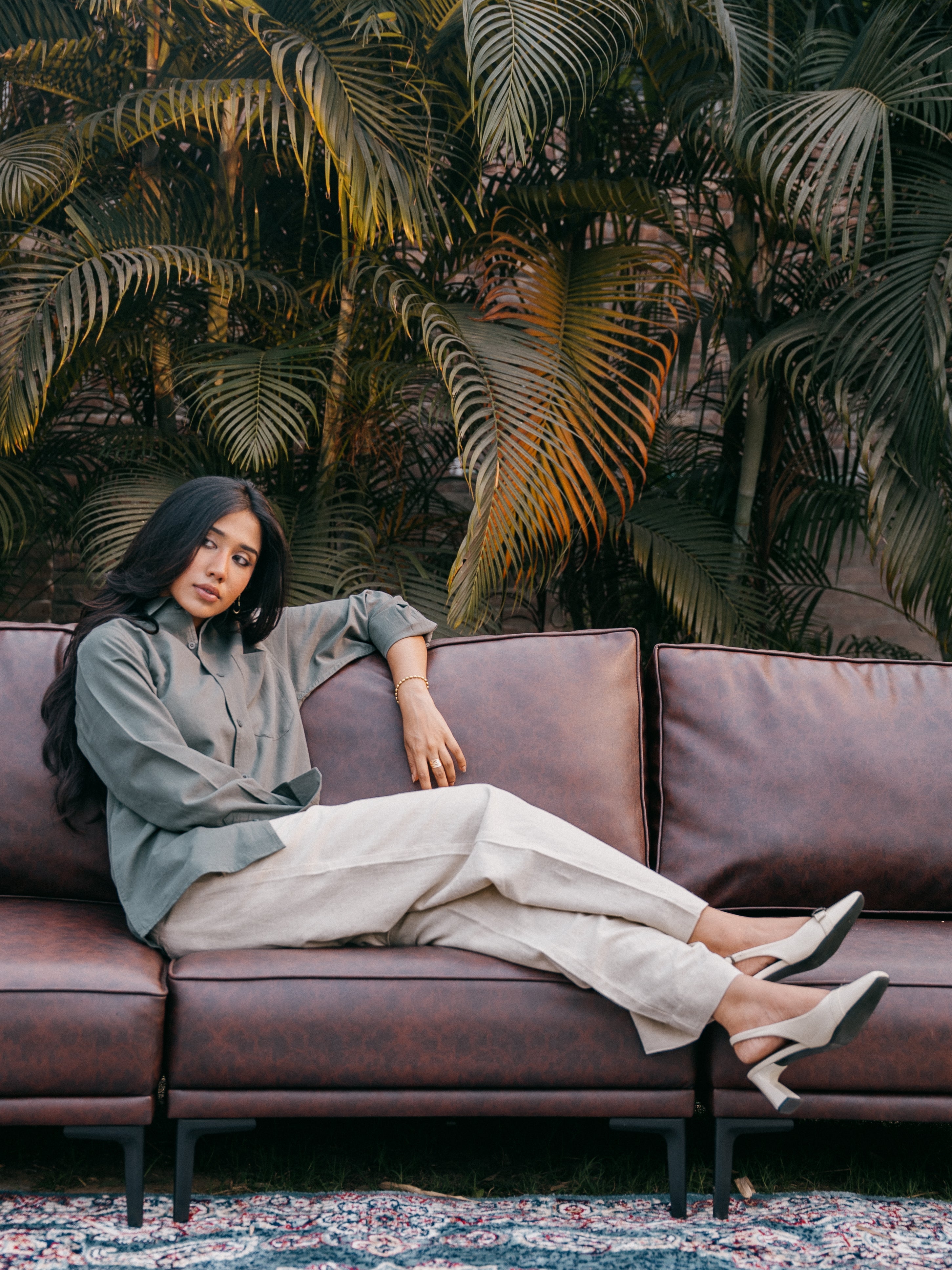 The European Collar - Linen Effect - Long Sleeve Shirt - Light Olive - Unisex