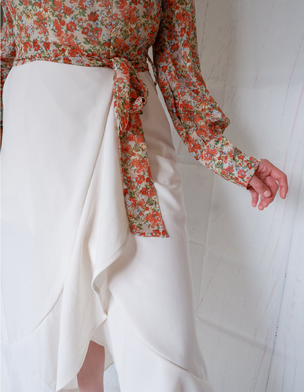 Bsidd Loves Beautiful knotty floral top attached to a solid off white skirt 5