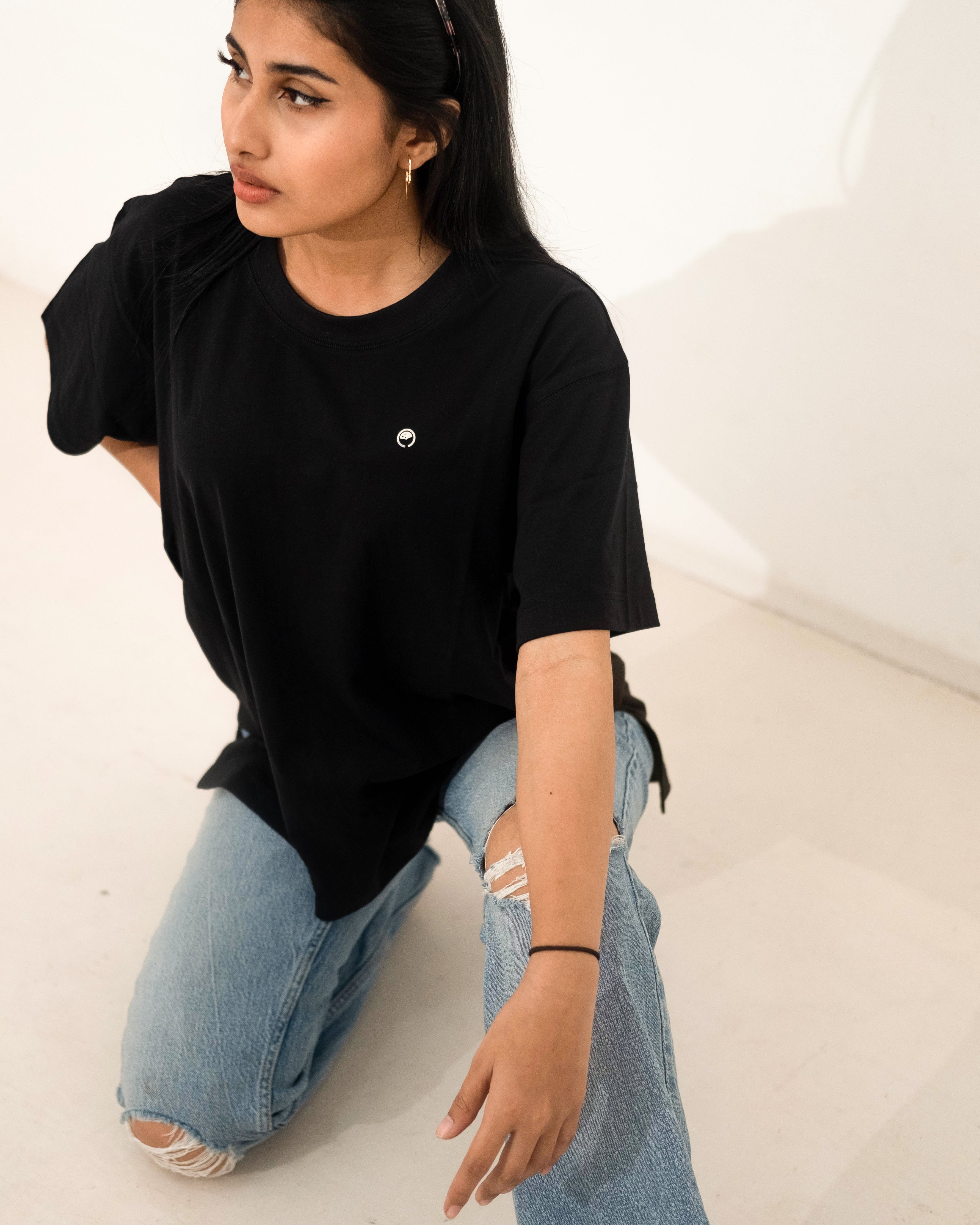 Willow Women's T-shirt - Black